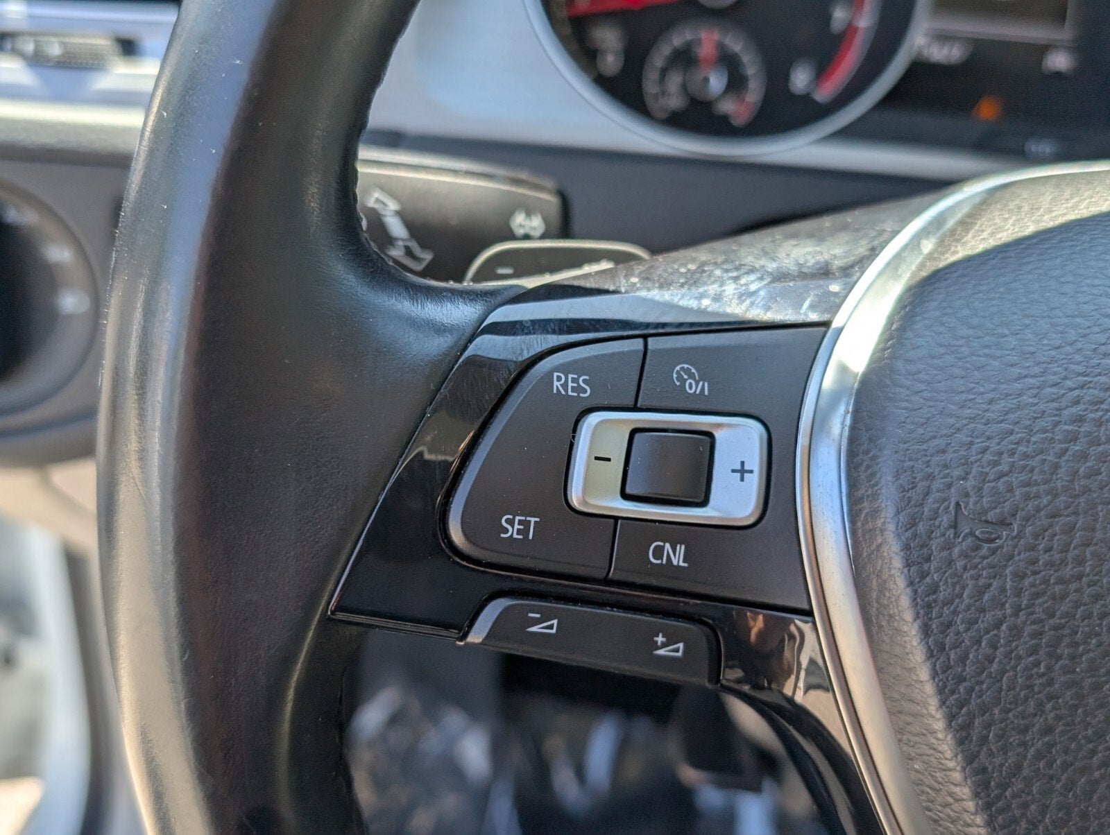 2017 Volkswagen Golf Wolfsburg Edition