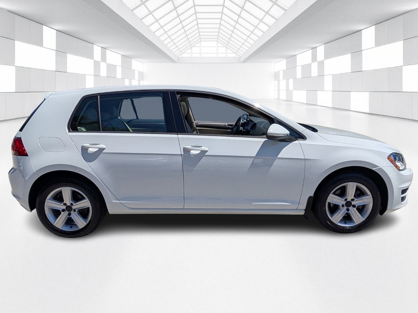 2017 Volkswagen Golf Wolfsburg Edition