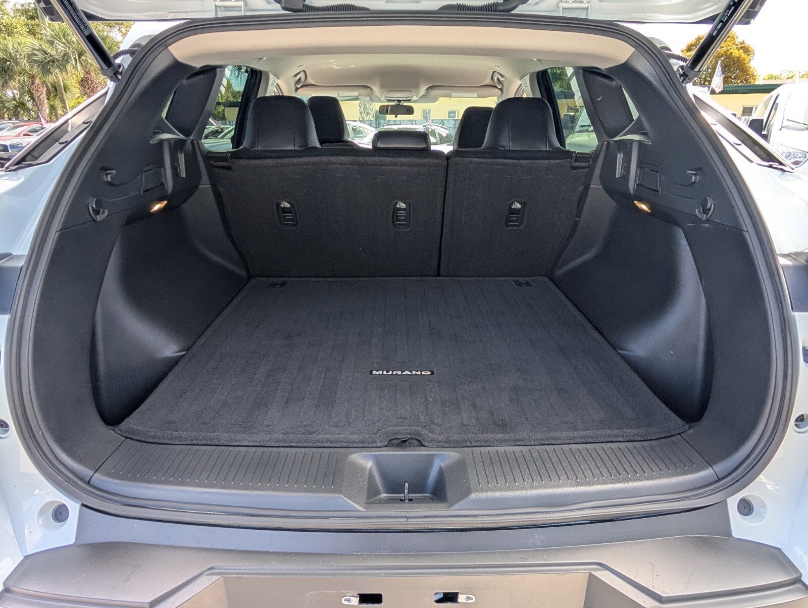 2025 Nissan Murano SV