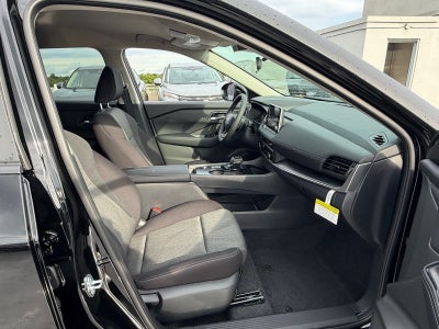 2027 Nissan Rogue SV