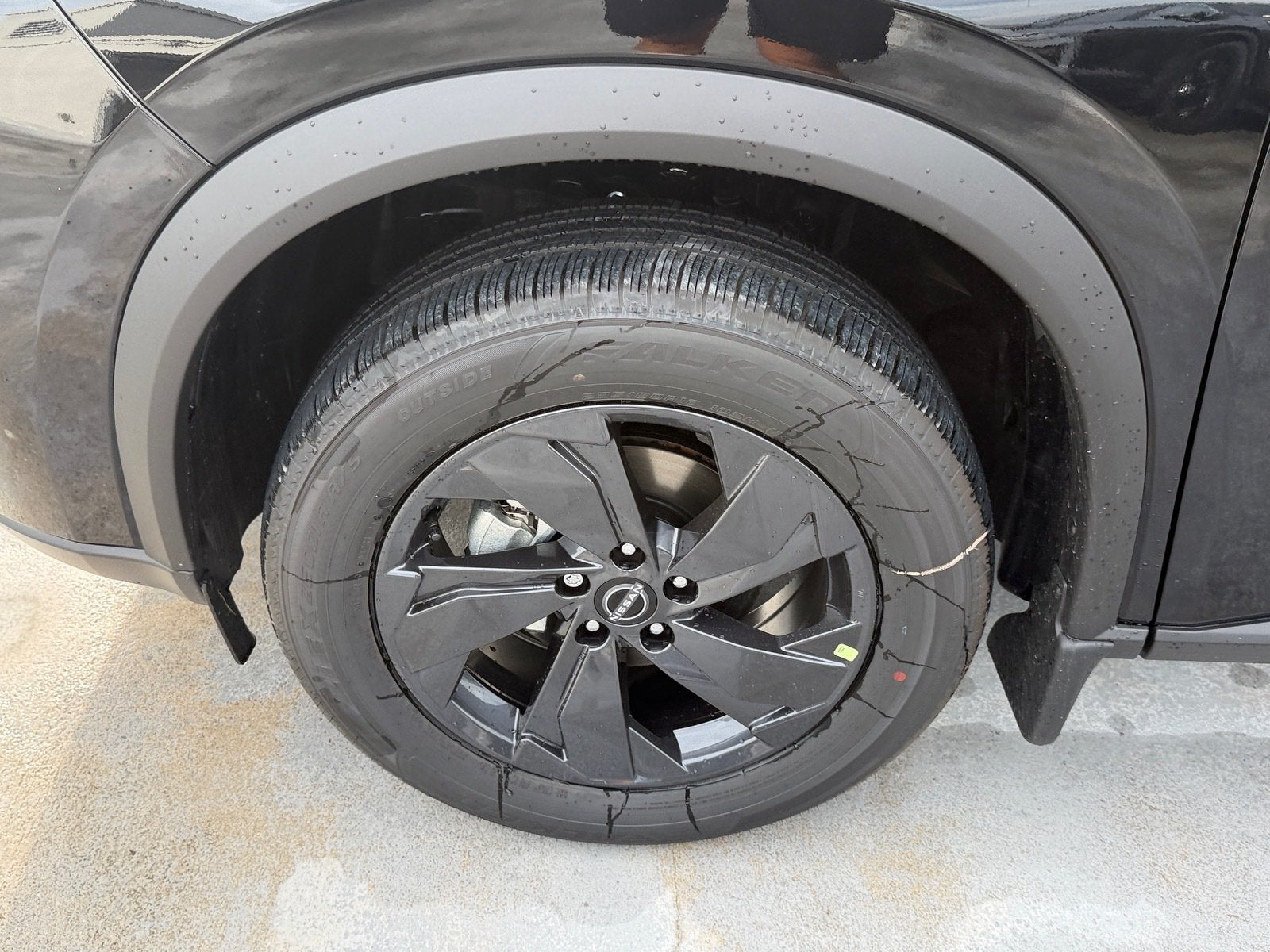 2027 Nissan Rogue SV