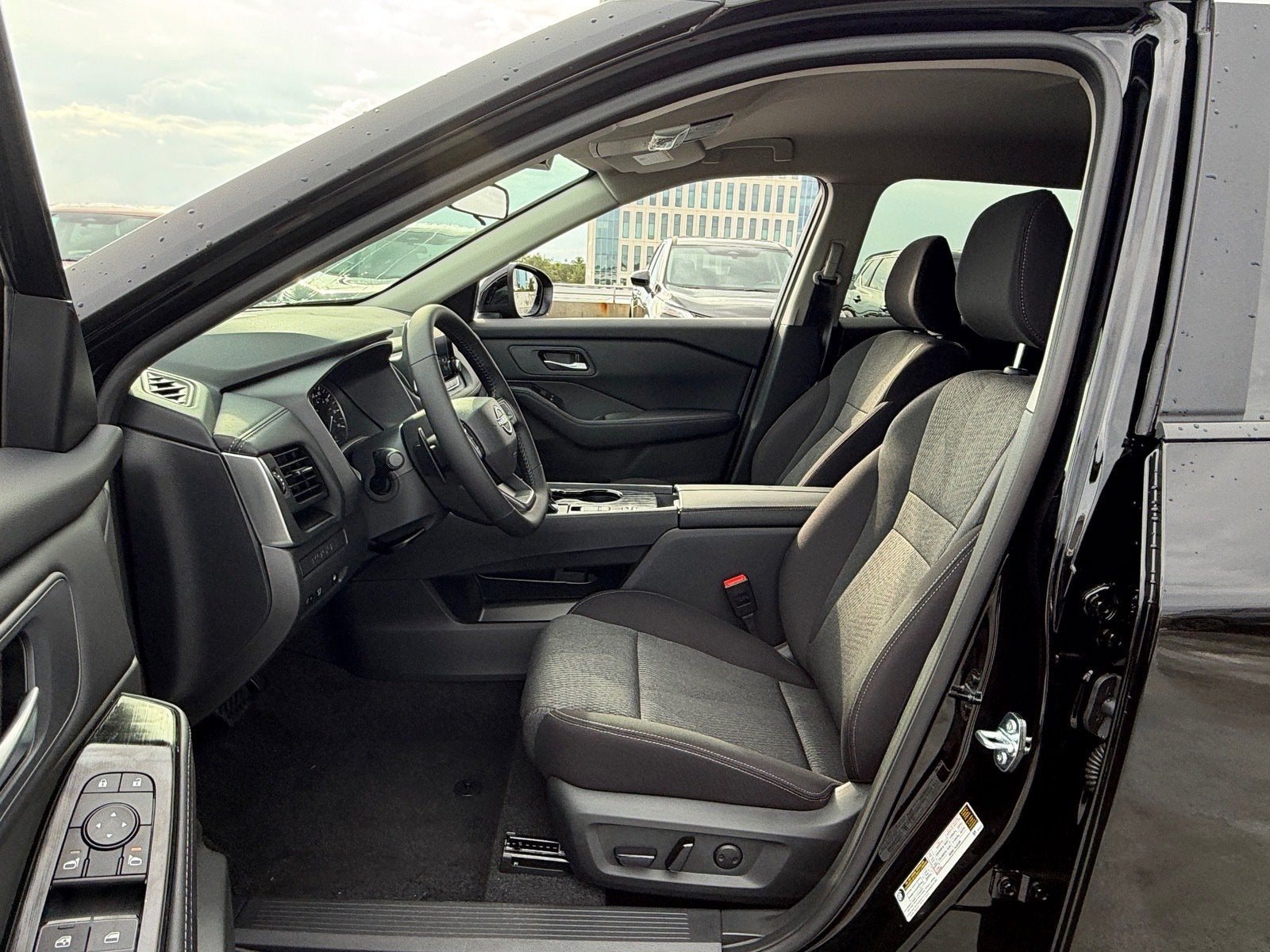 2027 Nissan Rogue SV