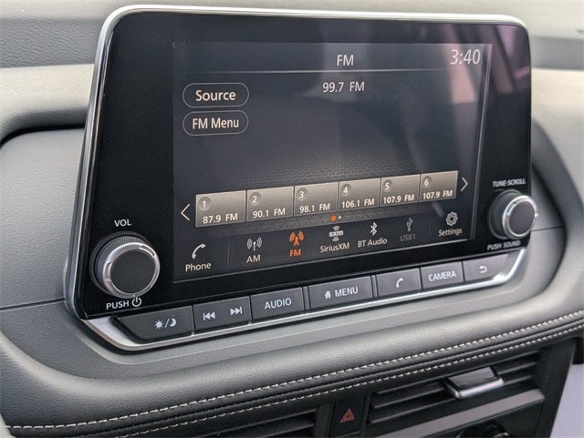 2026 Nissan Rogue SV