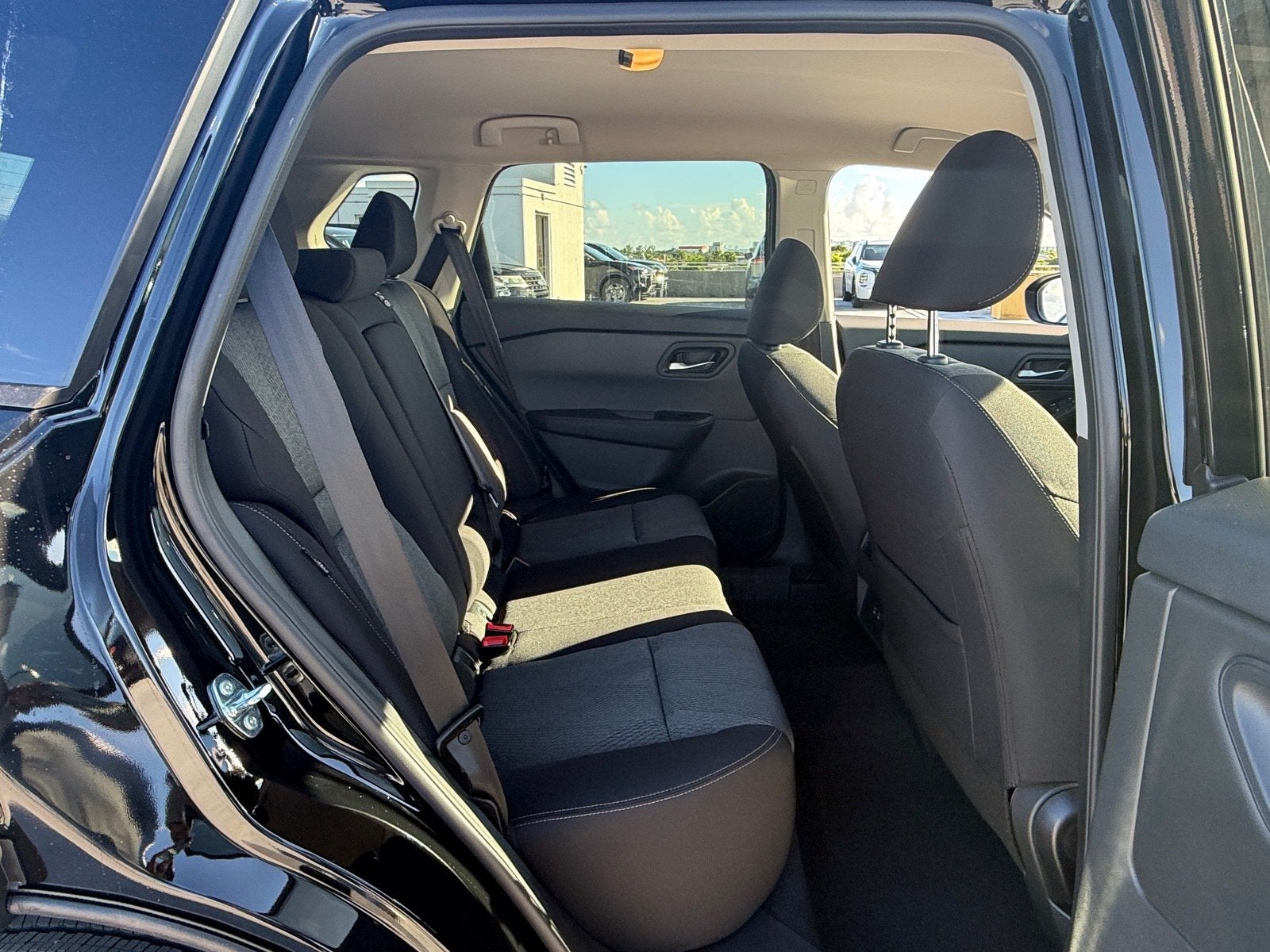 2027 Nissan Rogue SV