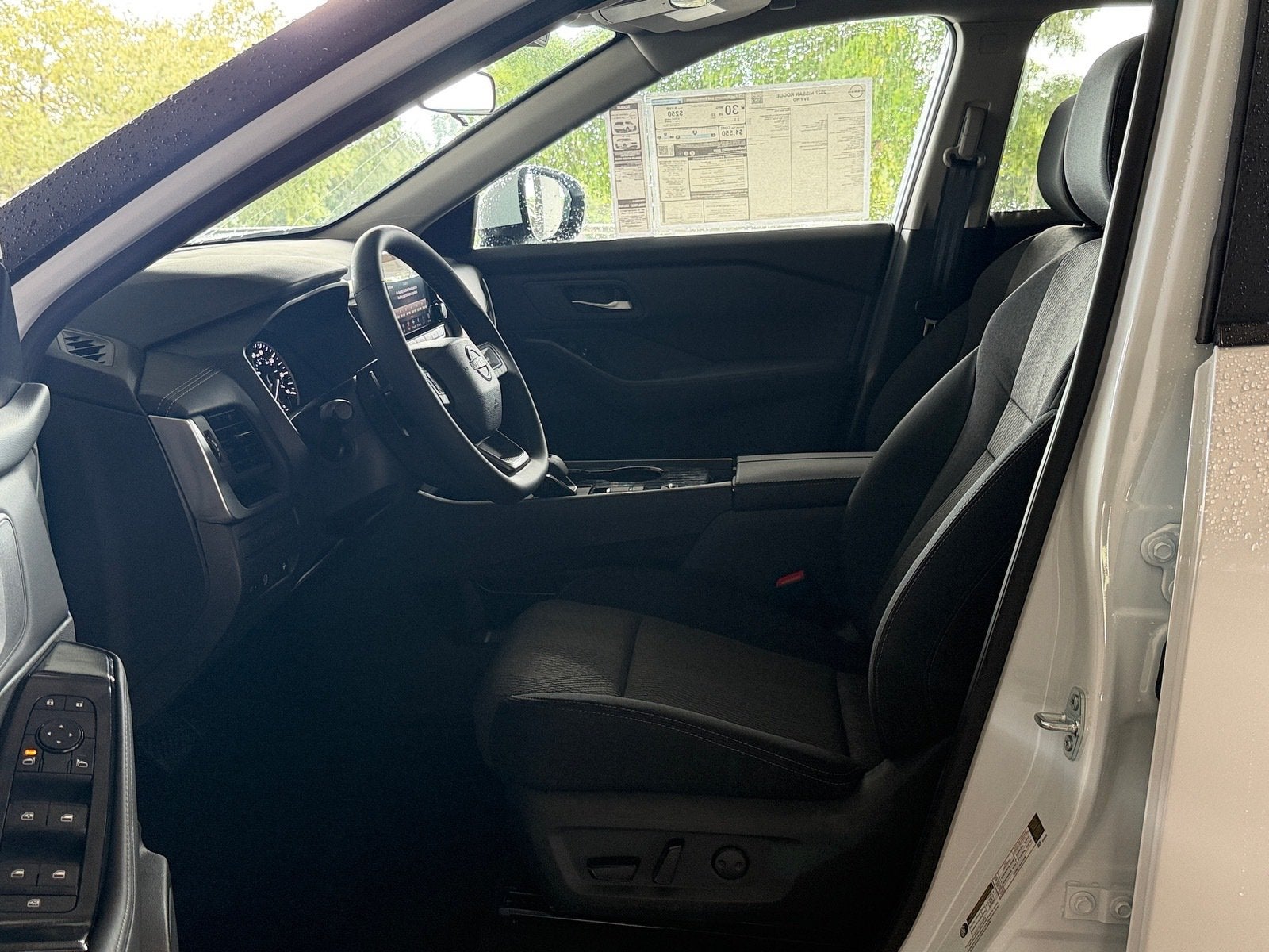 2027 Nissan Rogue SV