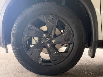 2027 Nissan Rogue SV