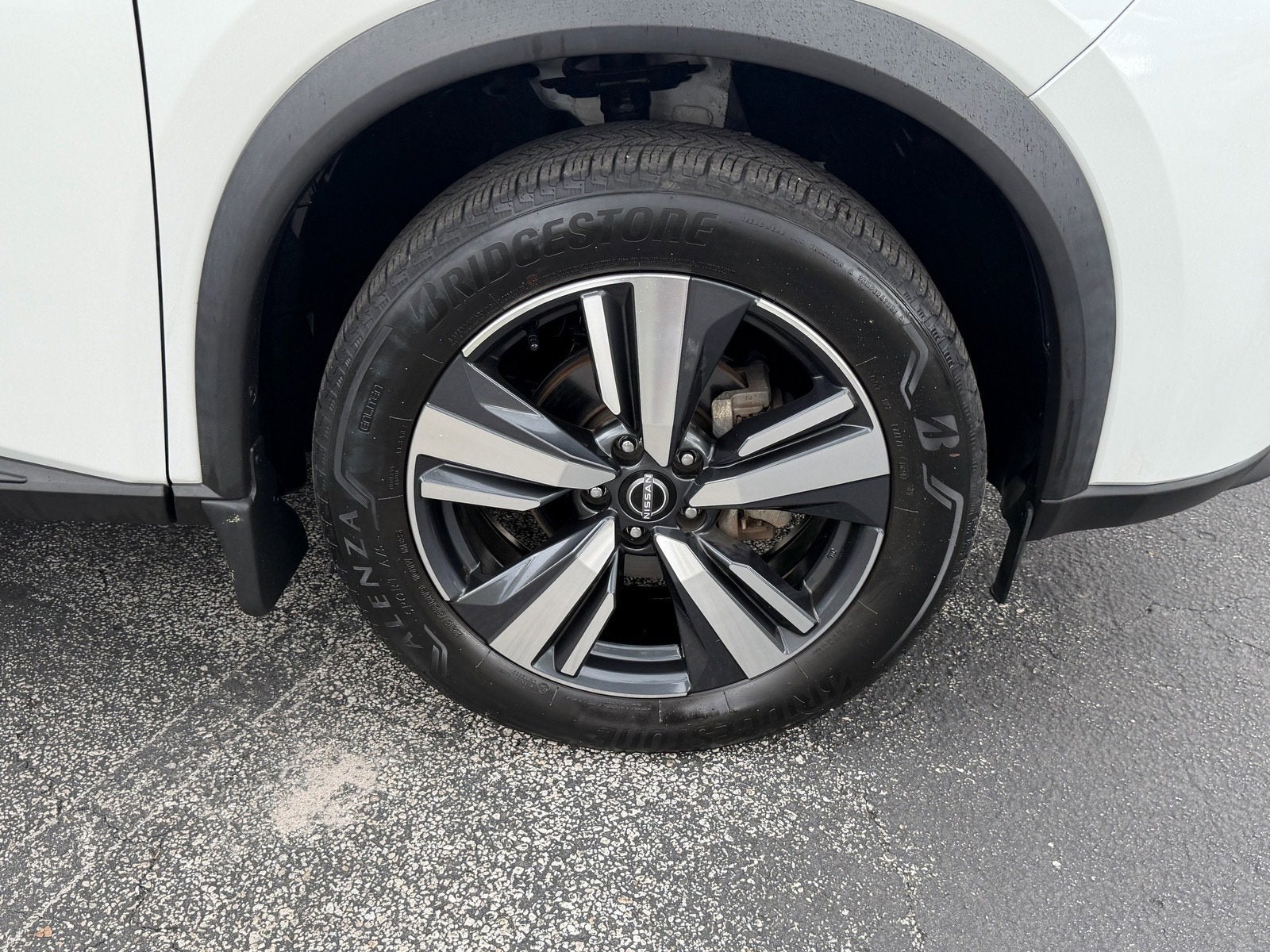 2024 Nissan Rogue SL