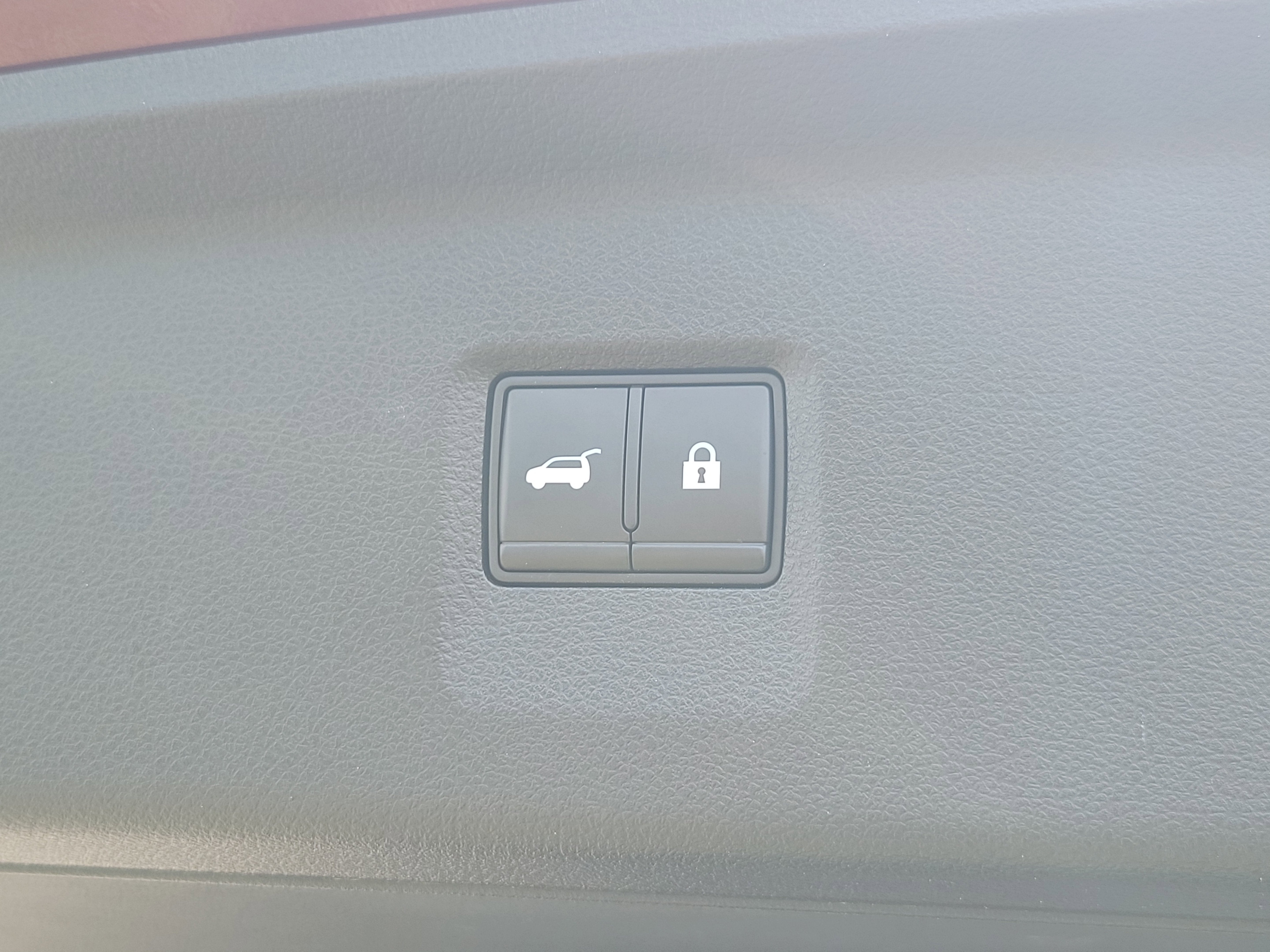 2022 INFINITI QX60 LUXE