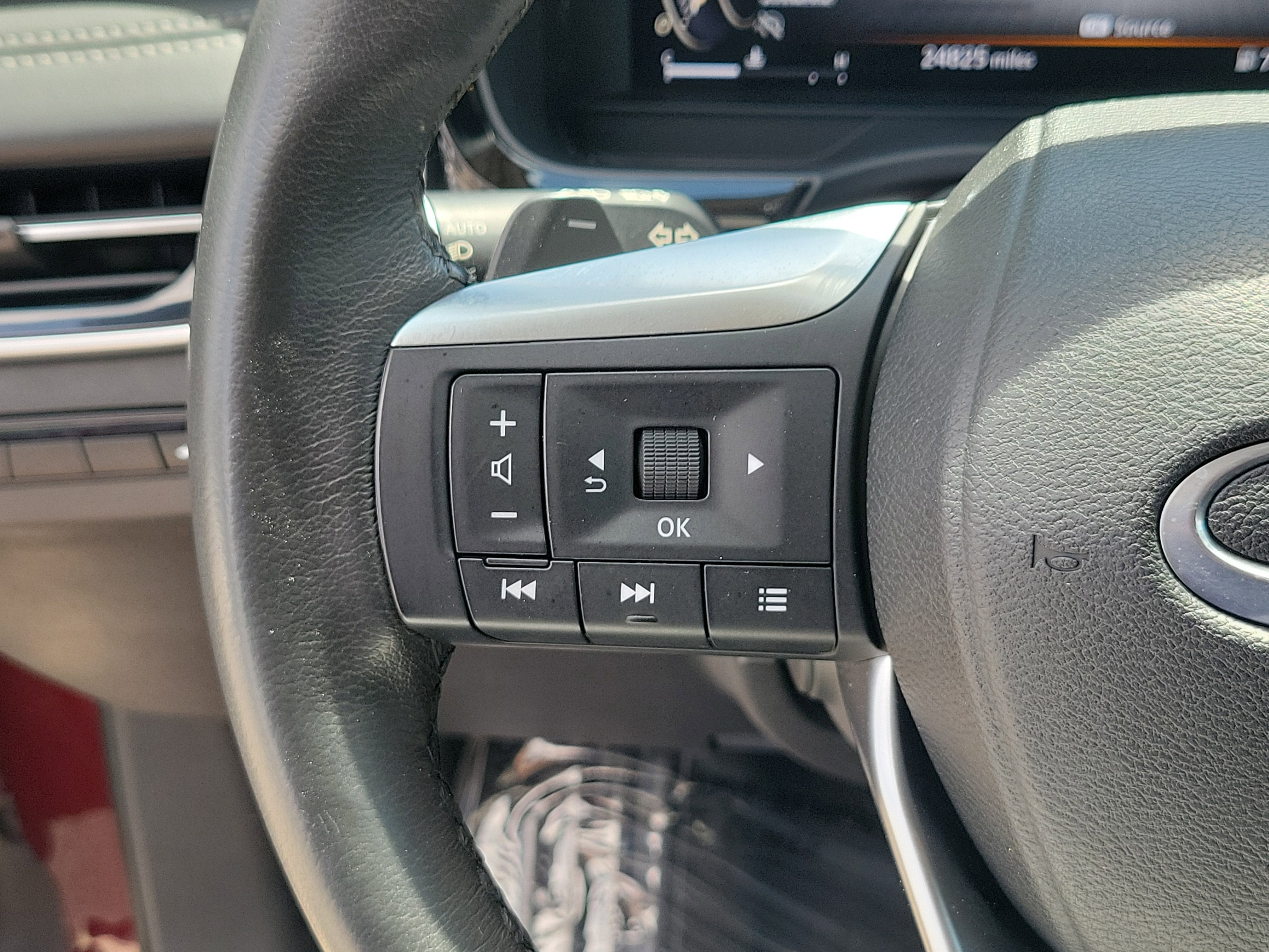 2022 INFINITI QX60 LUXE