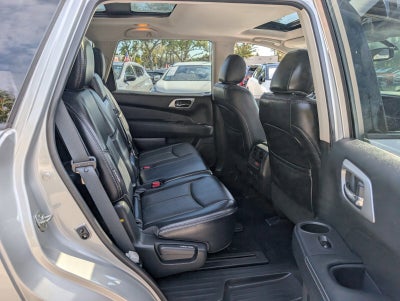 2019 Nissan Pathfinder Platinum