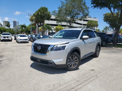 2024 Nissan Pathfinder SV