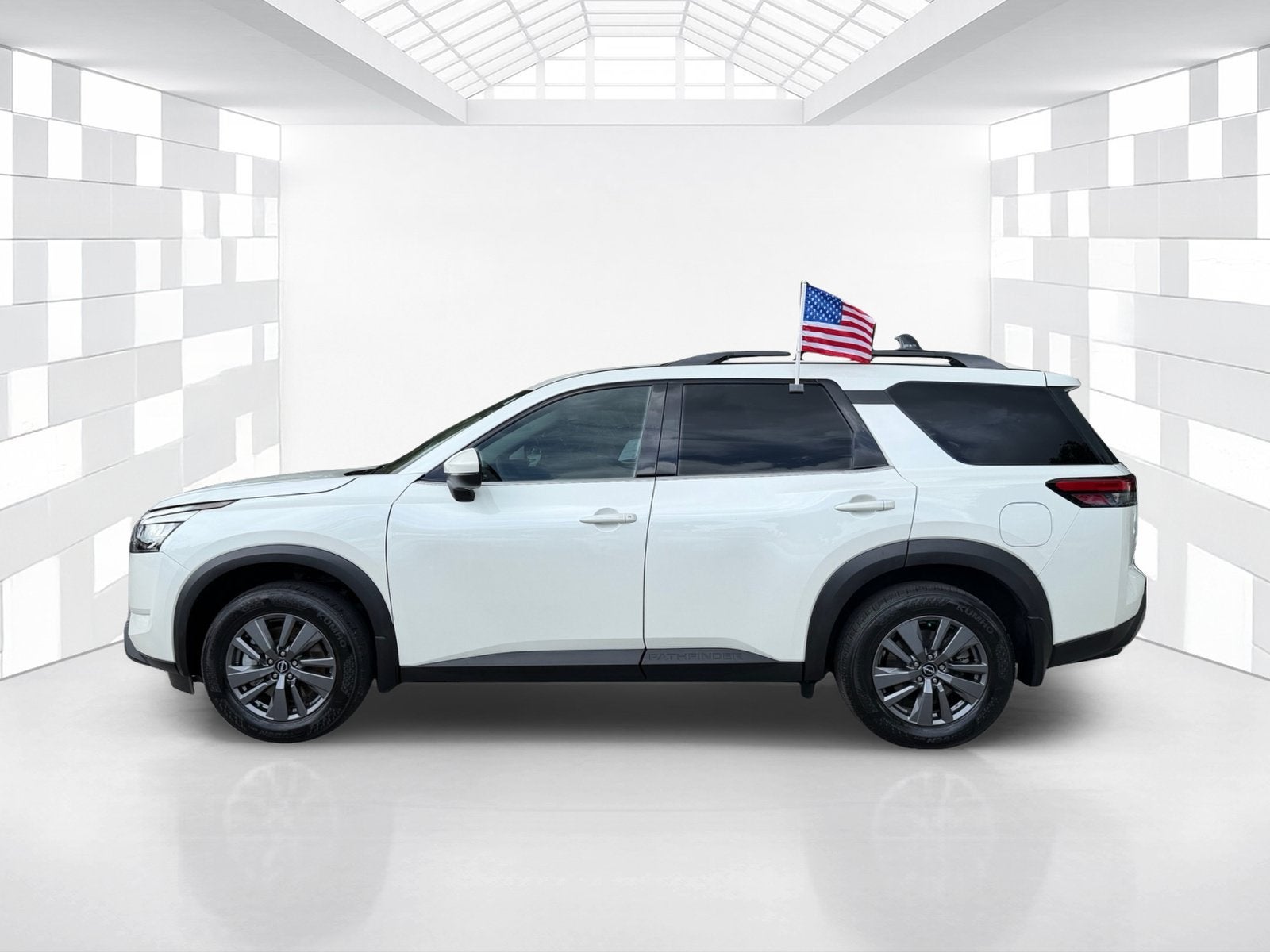 2024 Nissan Pathfinder SV