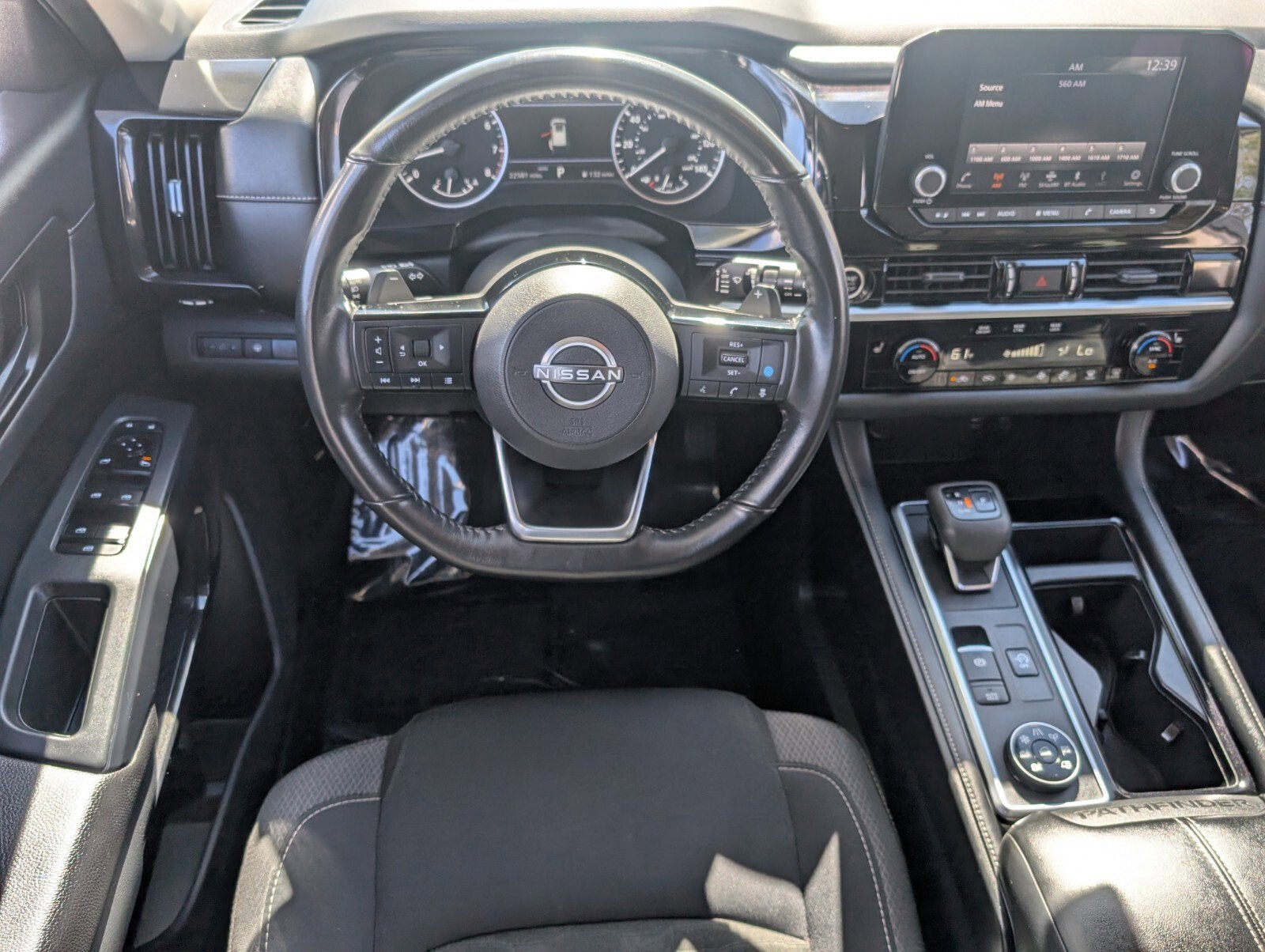 2023 Nissan Pathfinder SV