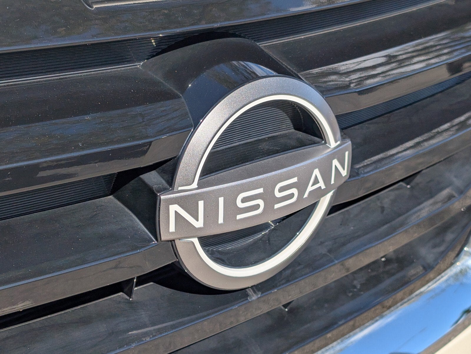 2023 Nissan Pathfinder SV