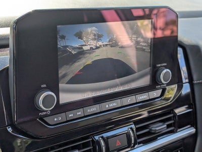 2023 Nissan Pathfinder SV