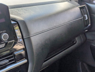 2023 Nissan Pathfinder SV