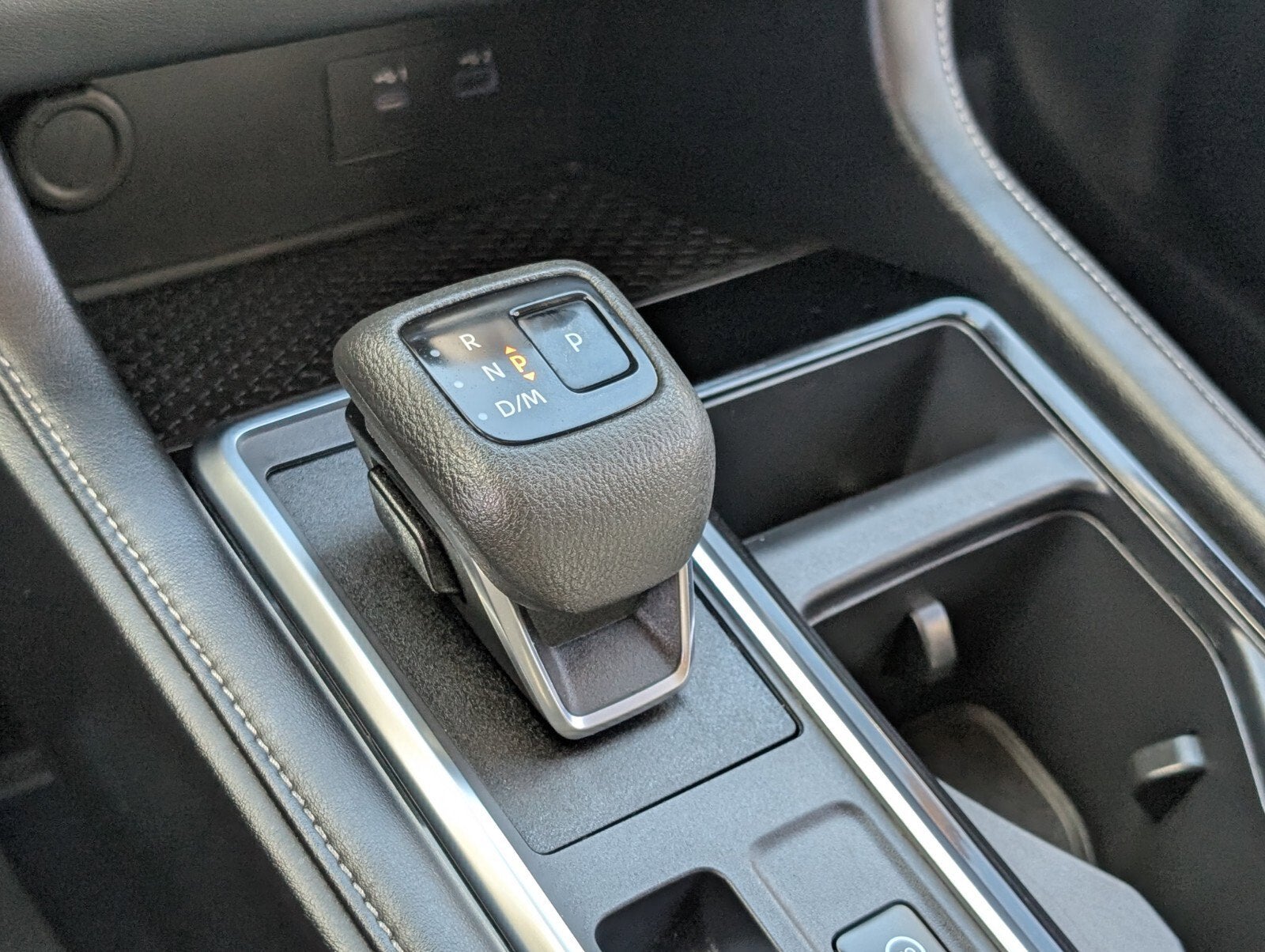 2023 Nissan Pathfinder SV