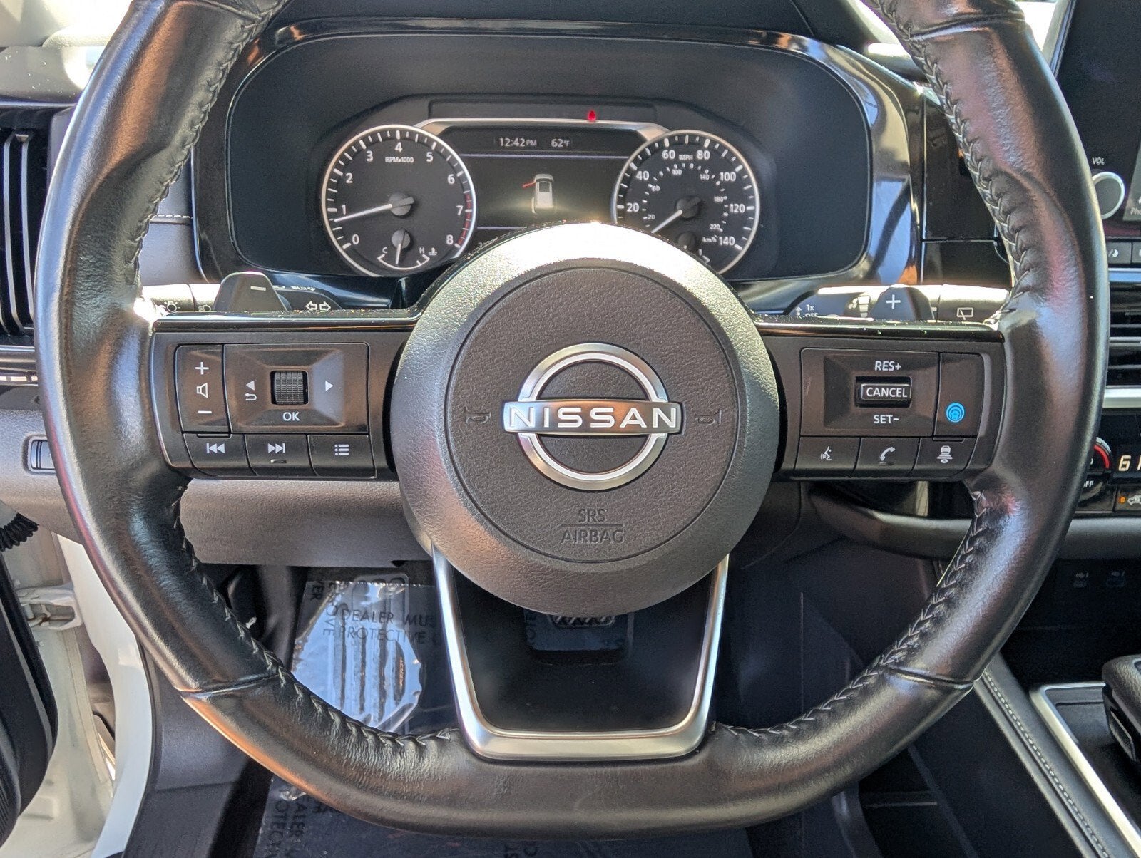 2023 Nissan Pathfinder SV