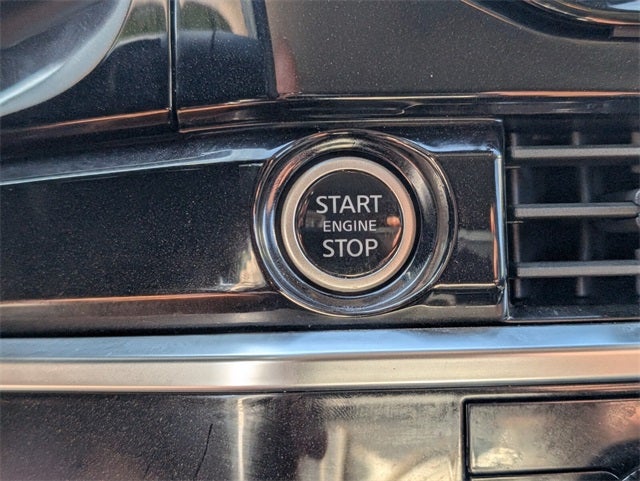 2023 Nissan Pathfinder SV