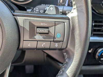 2023 Nissan Pathfinder SV