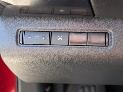 2023 Nissan Pathfinder SV