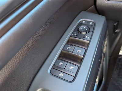 2023 Nissan Pathfinder SV