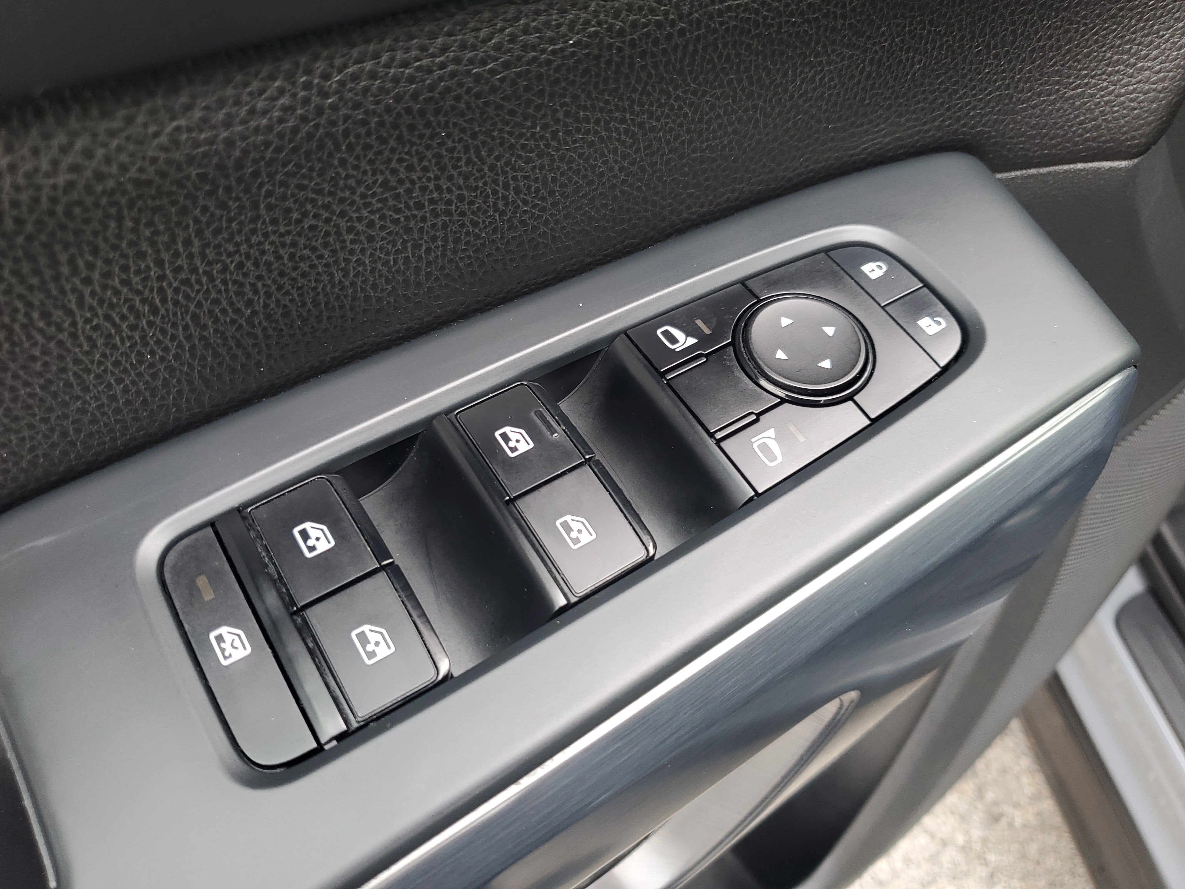 2023 Nissan Pathfinder Rock Creek 4WD