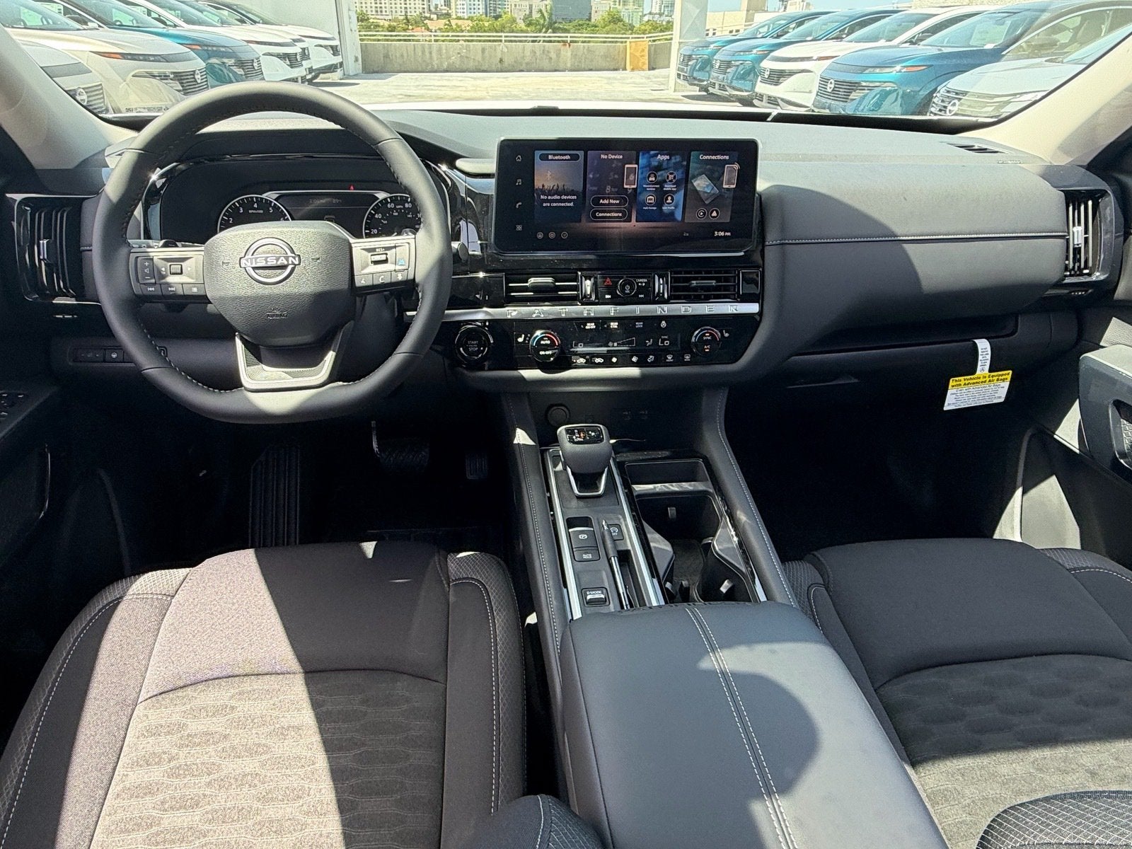 2026 Nissan Pathfinder SV