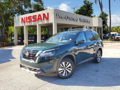 2024 Nissan Pathfinder SL