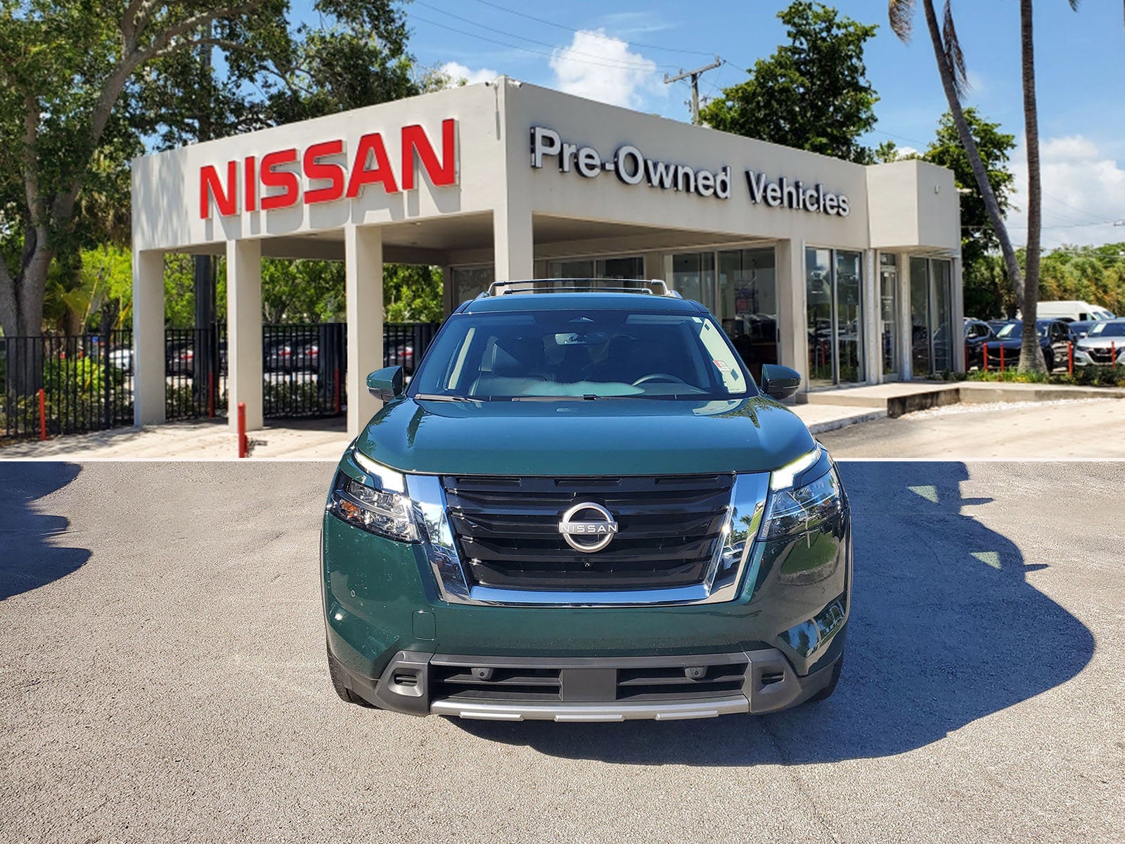 2024 Nissan Pathfinder SL