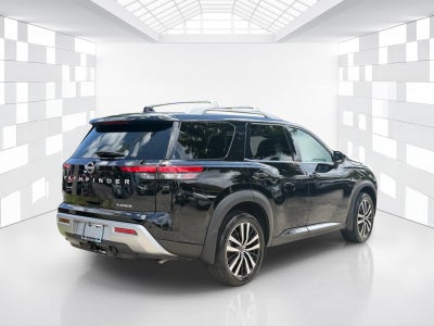 2025 Nissan Pathfinder Platinum