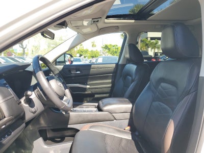 2023 Nissan Pathfinder Platinum