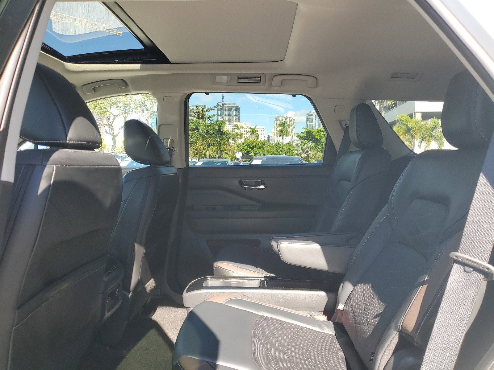 2023 Nissan Pathfinder Platinum