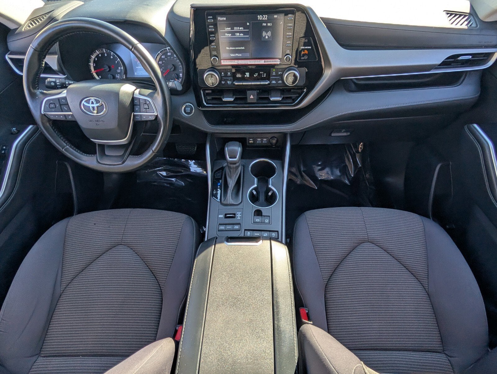 2022 Toyota Highlander LE