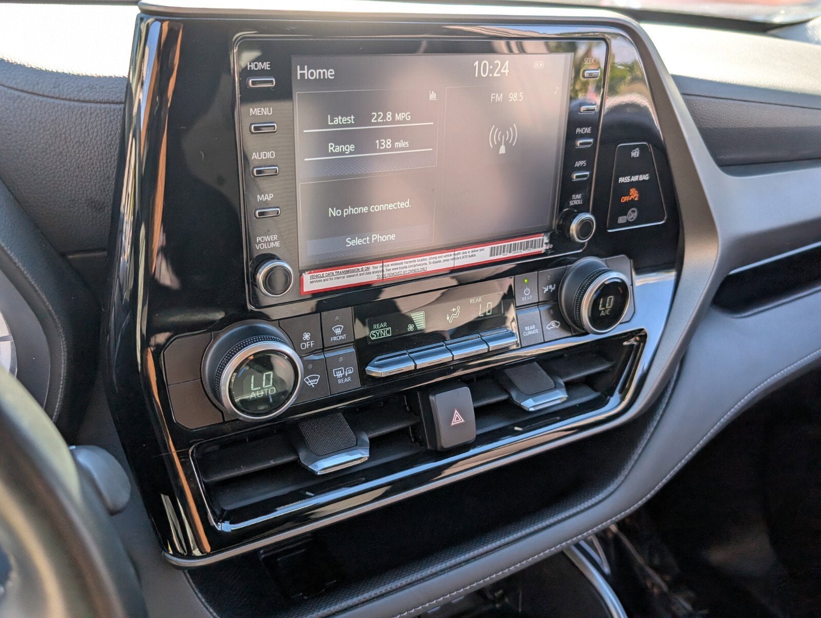 2022 Toyota Highlander LE