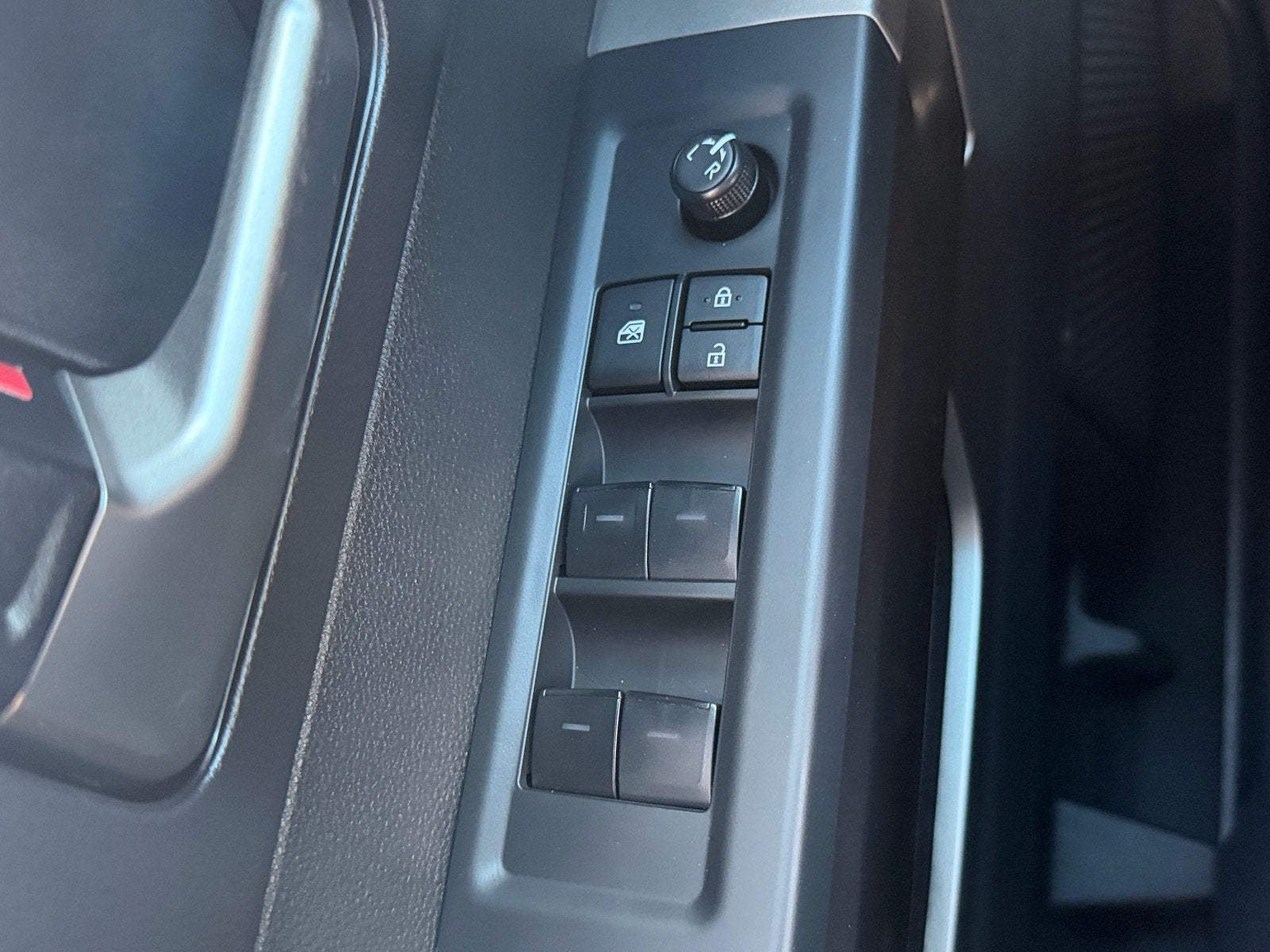 2026 Toyota Tundra 2WD SR5