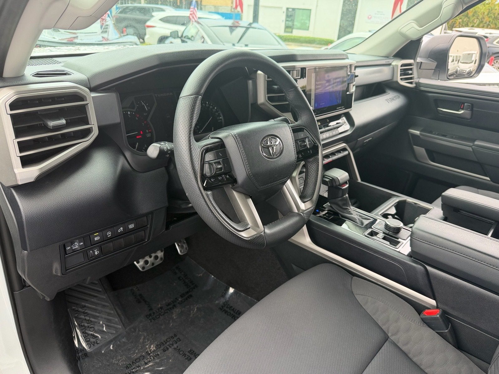 2023 Toyota Tundra 4WD SR5