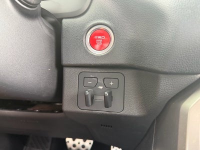 2023 Toyota Tundra 4WD SR5