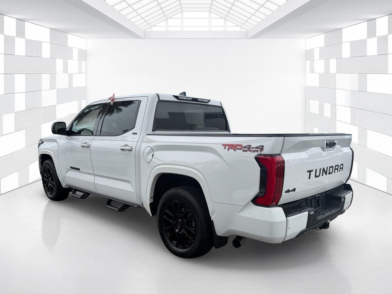 2023 Toyota Tundra 4WD SR5