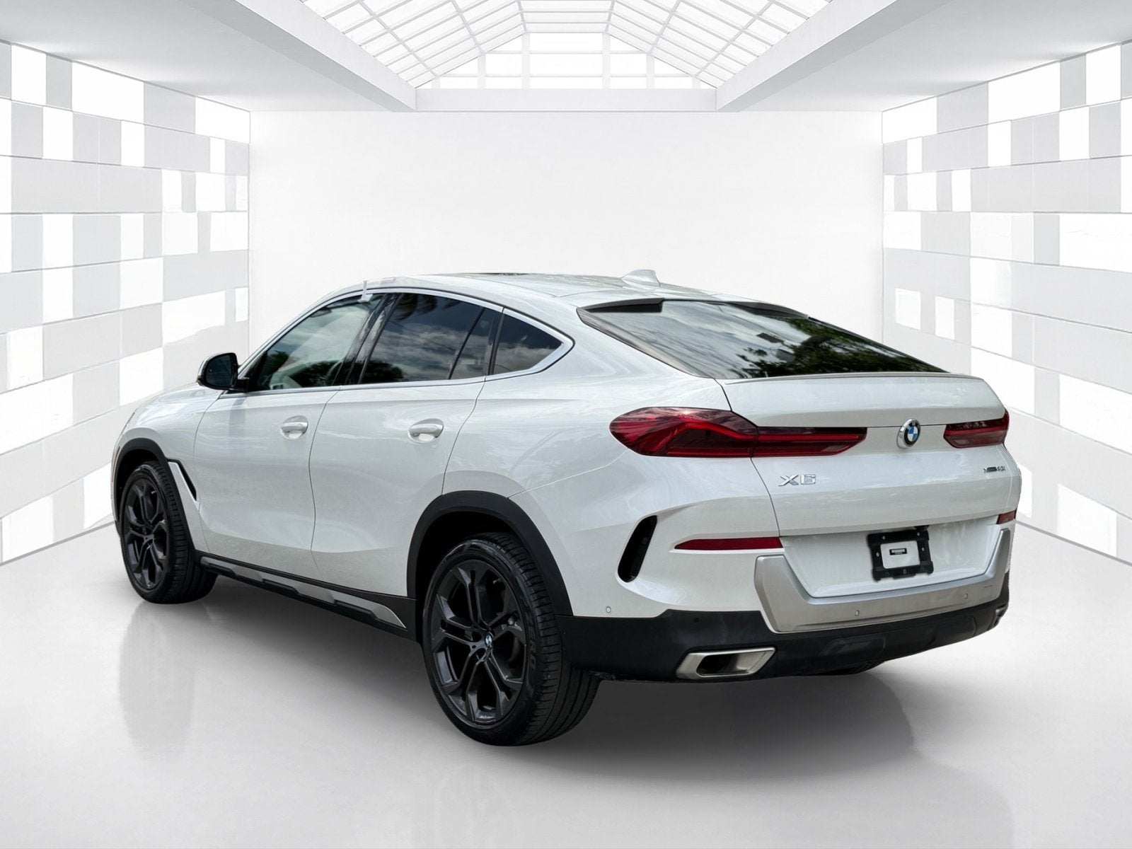 2023 BMW X6 xDrive40i