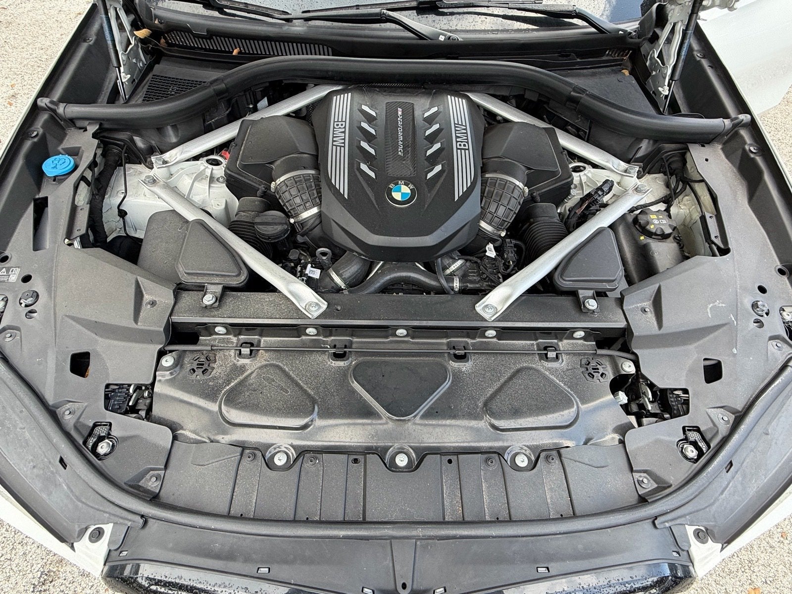 2023 BMW X6 M50i