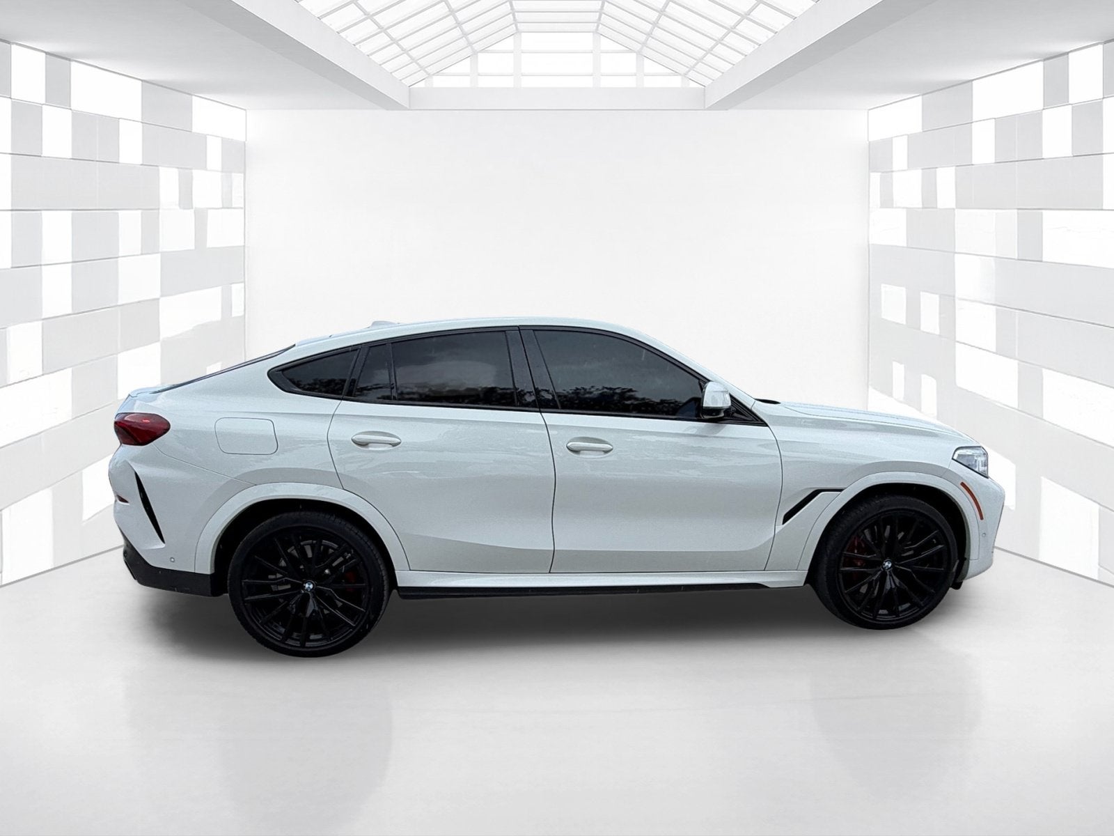 2023 BMW X6 M50i
