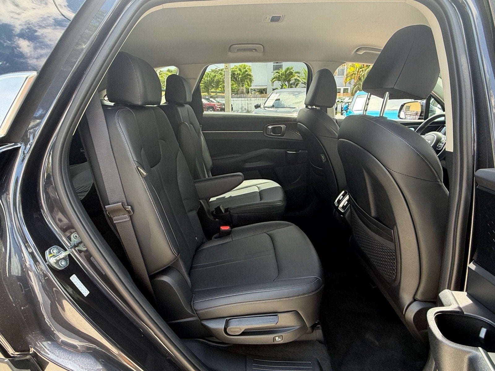 2025 Kia Sorento EX