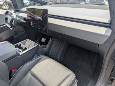 2025 Tesla Cybertruck Base