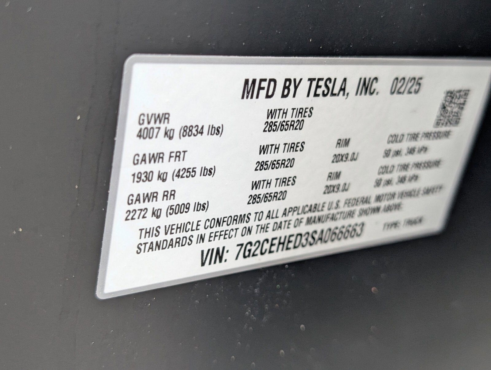 2025 Tesla Cybertruck Base