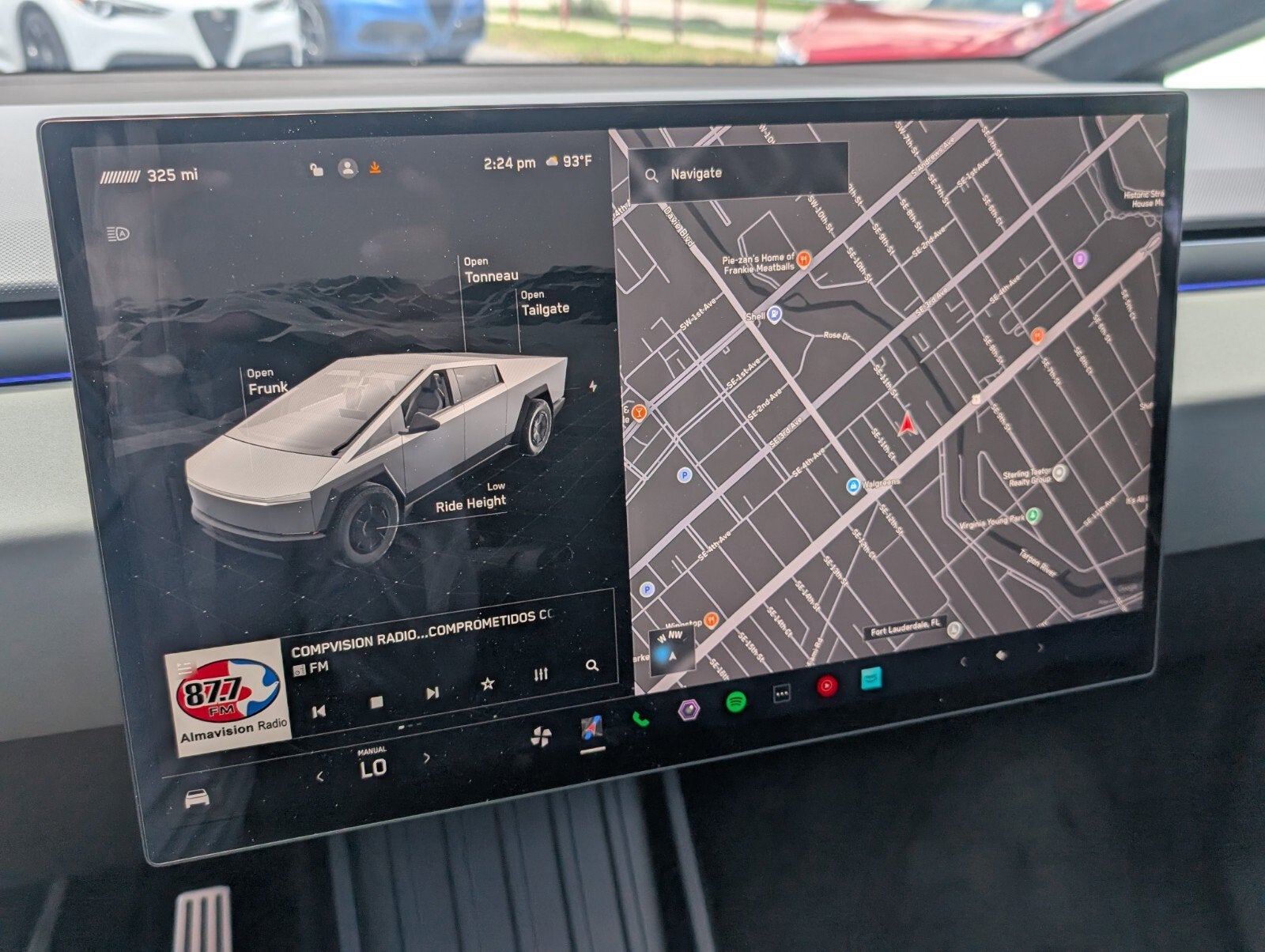 2025 Tesla Cybertruck Base