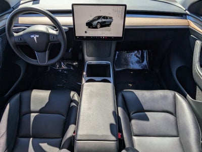 2024 Tesla Model Y Standard Range