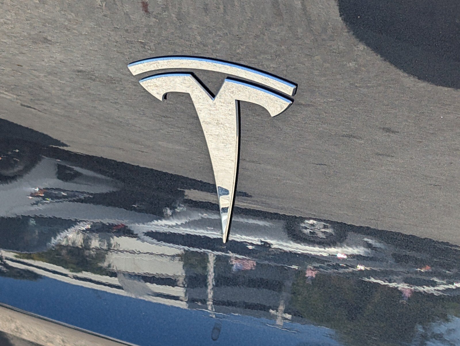 2024 Tesla Model Y Standard Range