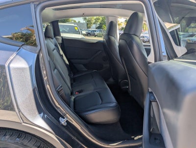 2024 Tesla Model Y Standard Range