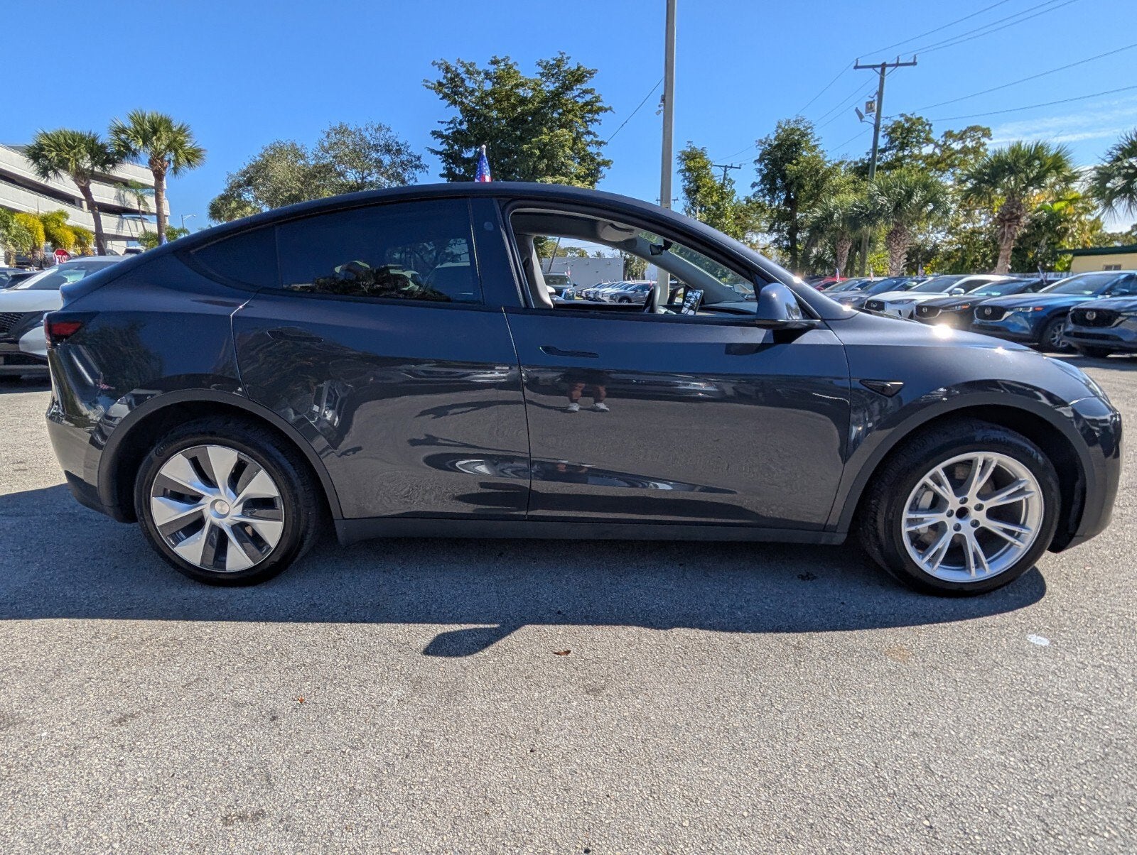 2024 Tesla Model Y Standard Range